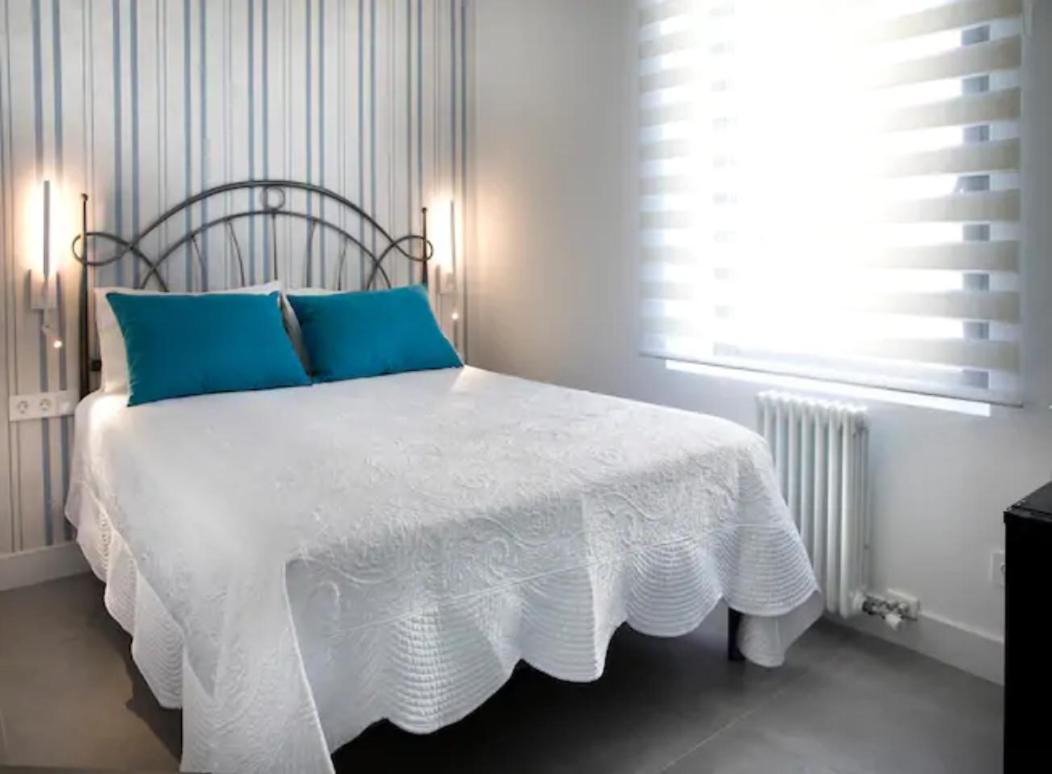 Villa St. Rafael Vilanova i la Geltrú Exteriör bild