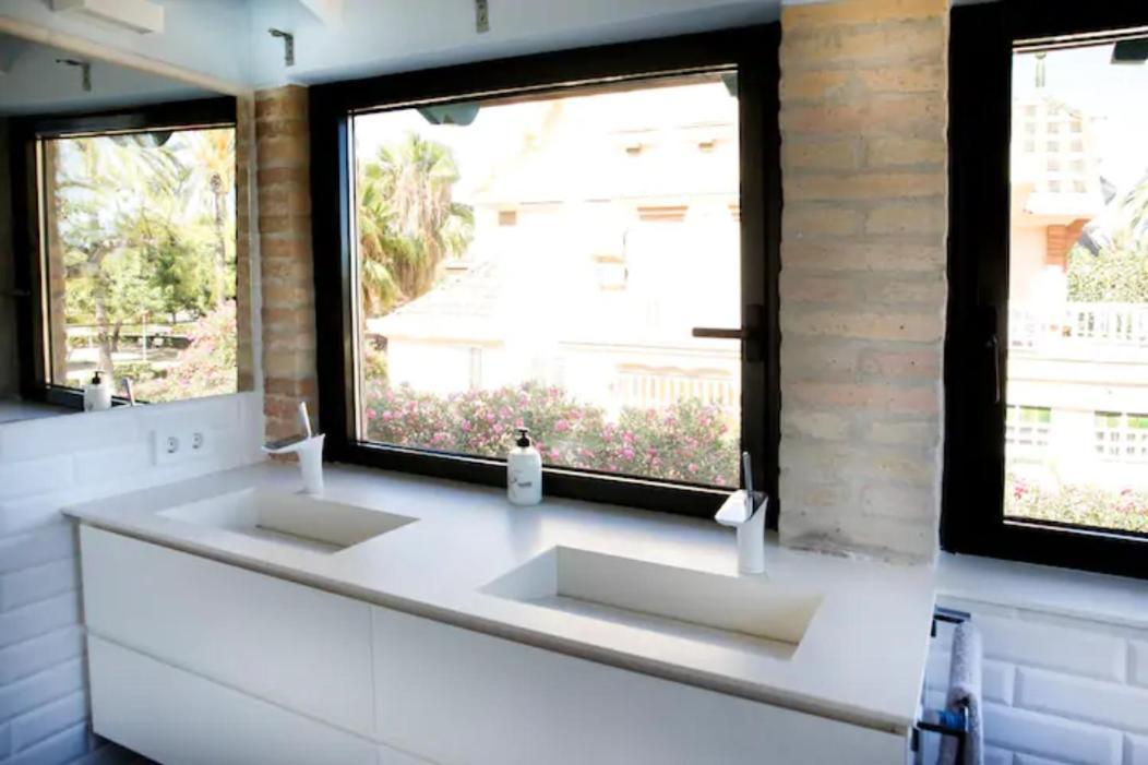Villa St. Rafael Vilanova i la Geltrú Exteriör bild